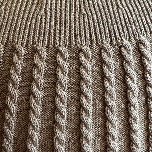 Calvin Klein Tan Cable Knit‎ V Neck Dress Flouncy Sleeves Sz P/S Sweater Dress - Picture 5 of 6